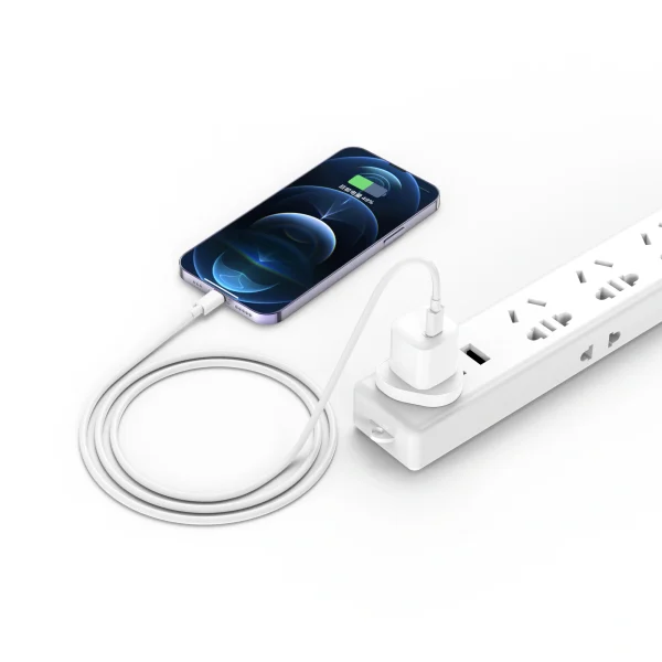 Wi-U006 C-L 30W PD fast Charger/ EU Plug +USB C to Lightning - Image 3